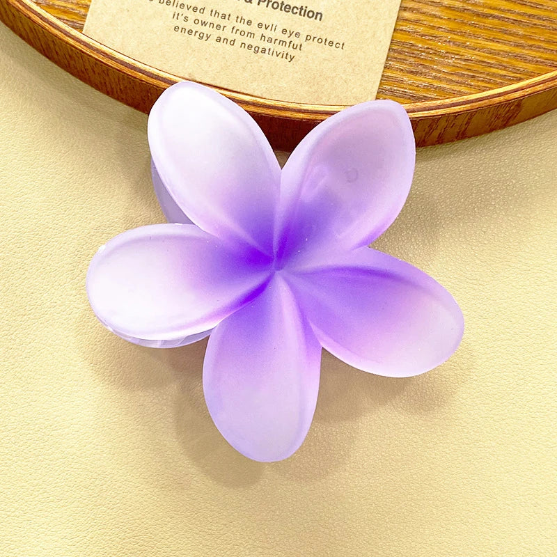 Prendedor Presilha Piranha de Flor Blogueira Praiana