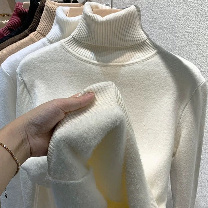 Suéter Feminino Gola Alta Peluciada Forrada