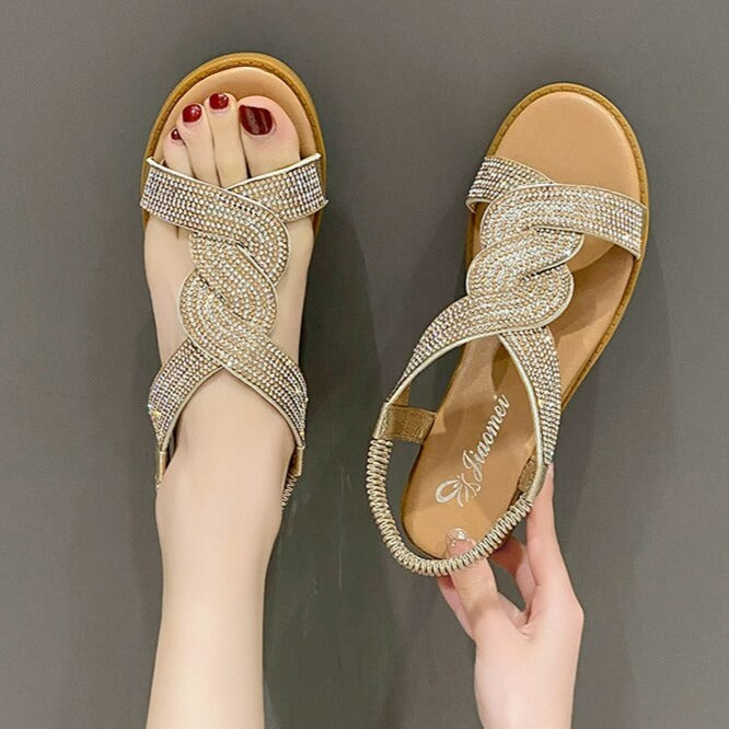 Sandália Rasteirinha Jasmine™ com Aplicação em Strass