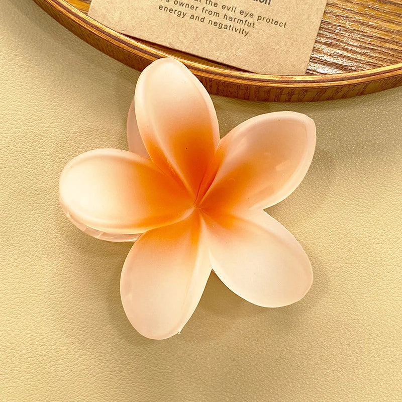 Prendedor Presilha Piranha de Flor Blogueira Praiana