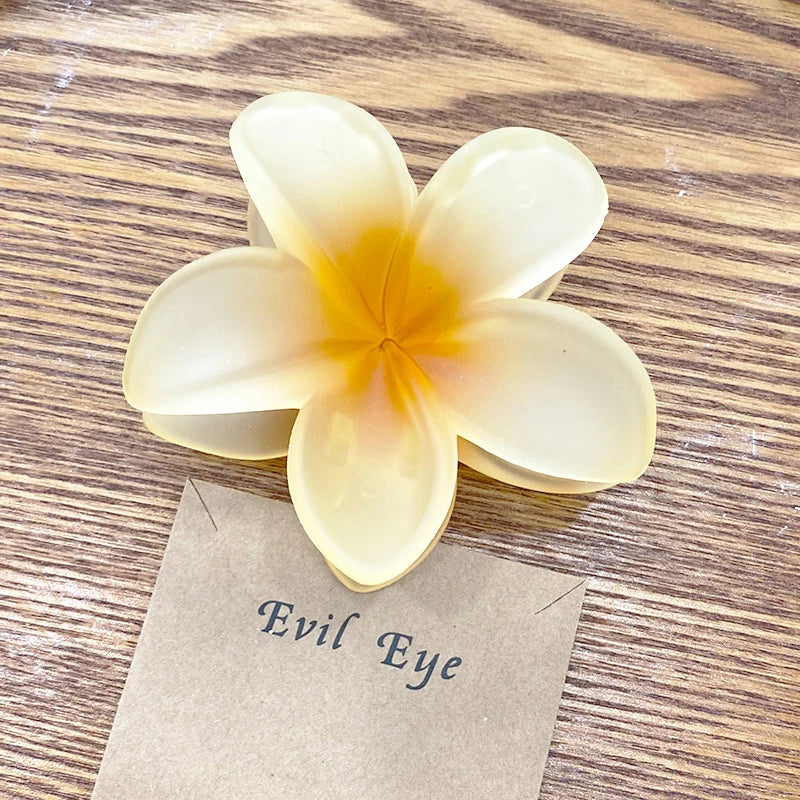 Prendedor Presilha Piranha de Flor Blogueira Praiana